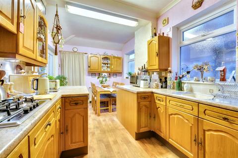 4 bedroom semi-detached house for sale, Victoria Road, Nottingham