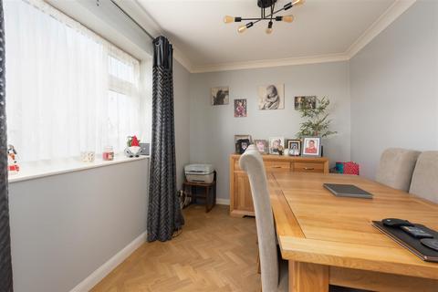 2 bedroom detached bungalow for sale, Strode Park Road, Herne, Herne Bay