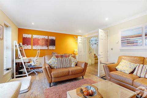 4 bedroom end of terrace house for sale, Chartwell Court, New Cut, Chatham, Kent, ME4