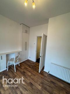 3 bedroom end of terrace house to rent, Selsdon Road, SOUTH CROYDON