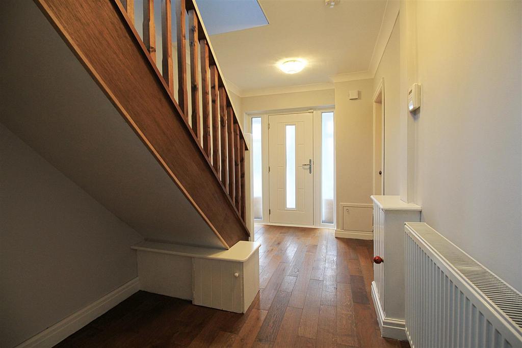 Hallway..jpg