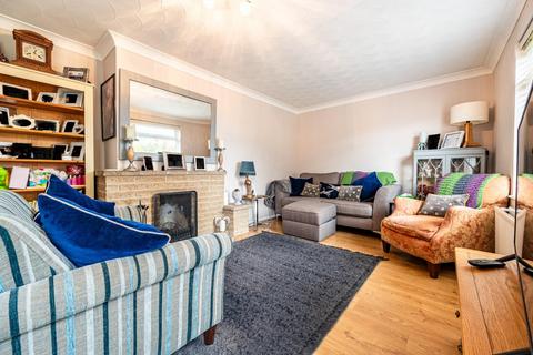 11 Bran End Fields, Stebbing, Dunmow, CM6 3RN