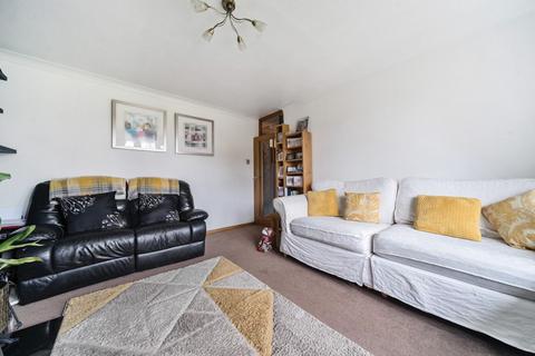 2 bedroom bungalow for sale, Haylands Way, Bedford