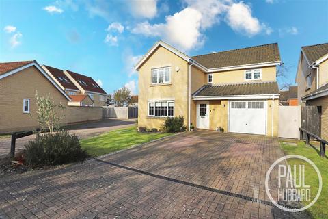 4 bedroom detached house for sale, Applewood Close, Carlton Colville, NR33