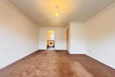 2 bedroom flat to rent, Croft Gardens, Cambuslang, Glasgow, G72