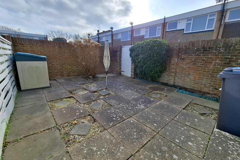 31 Bramber Square, Rustington, Littlehampton, BN16 3EJ