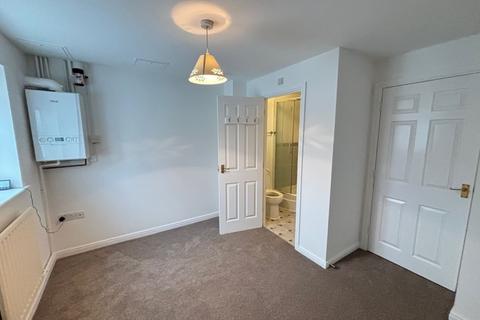 2 bedroom apartment to rent, Talfourd Way, Redhill