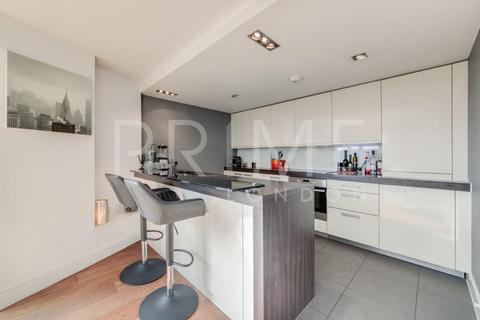 2 bedroom apartment for sale, 4 Salamanca Place, Albert Embankment, London