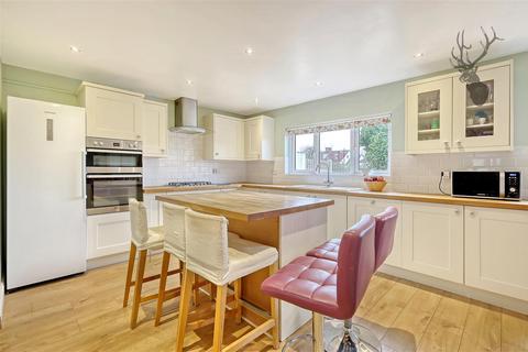 4 bedroom semi-detached house for sale, Dale View Crescent, London E4