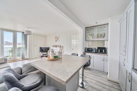 2 bedroom apartment for sale, Hawkeswood Road, Southampton, Hampshire