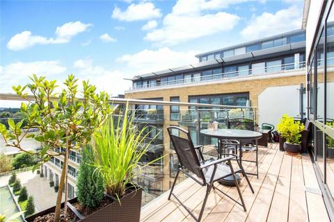 3 bedroom apartment for sale, Kew Bridge Road, Brentford TW8