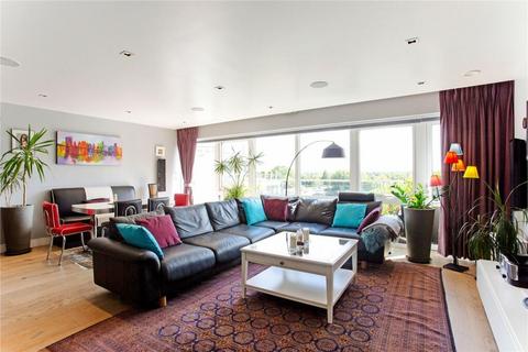 3 bedroom apartment for sale, Kew Bridge Road, Brentford TW8