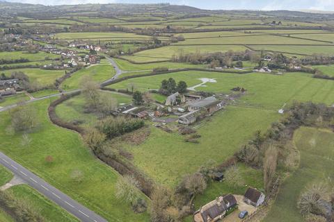 4 bedroom farm house for sale, Ludgershall