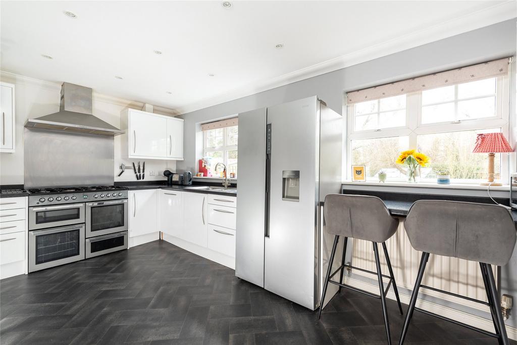 Kitchen/Breakfast Rm