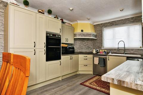Aviemore Cottage Bickington Road, Sticklepath, Barnstaple, EX31 2DB