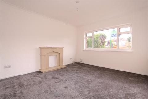 3 bedroom semi-detached house to rent, Weston Drive, Manchester M34