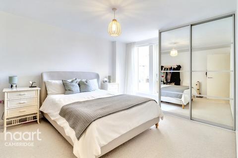 2 bedroom flat for sale, Marque House, Hills Road, Cambridge