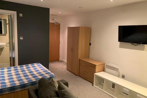 Studio to rent, Flat 17, Bracken House, Manchester, M1