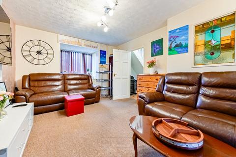 25 Haddon, Great Holm, Milton Keynes, MK8 9DD