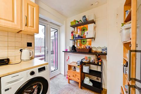 25 Haddon, Great Holm, Milton Keynes, MK8 9DD