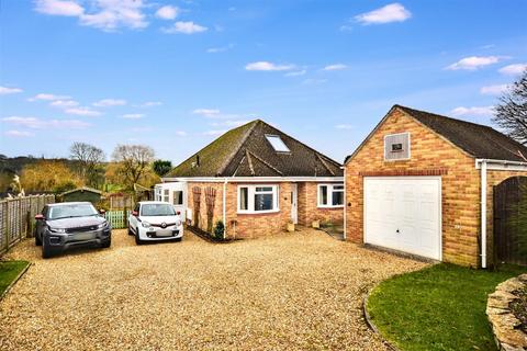 3 bedroom chalet for sale, Dorchester Road, Stratton, Dorchester