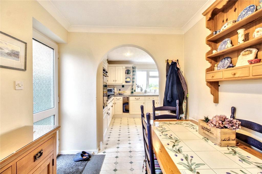 Dining Area & Utilty