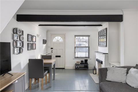115 Vicarage Road, Sunbury-on-thames, TW16 7QB