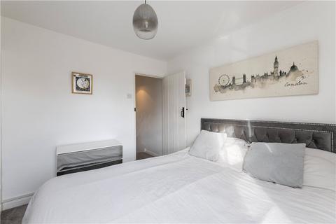 115 Vicarage Road, Sunbury-on-thames, TW16 7QB