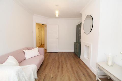 undefined, Epsom Road, Morden