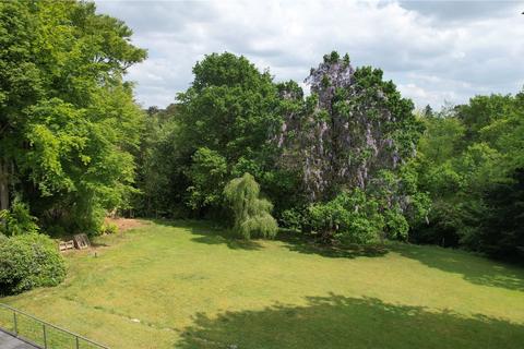 Loxwood House Hazel Grove, Hindhead, GU26 6BJ