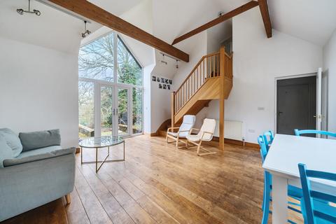 Loxwood House Hazel Grove, Hindhead, GU26 6BJ