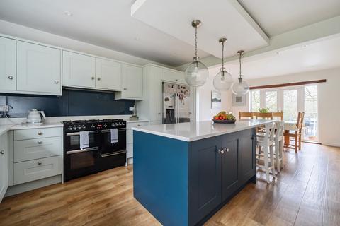 Loxwood House Hazel Grove, Hindhead, GU26 6BJ