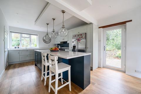 Loxwood House Hazel Grove, Hindhead, GU26 6BJ