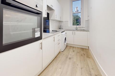 2 bedroom flat to rent, Westburn Road, Aberdeen, AB25