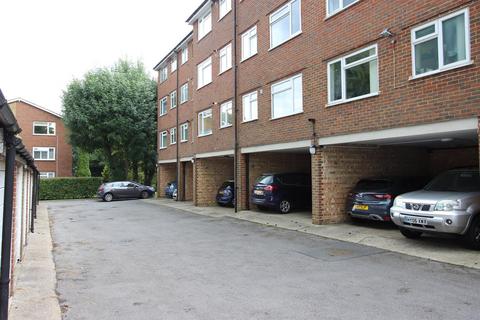 13 Forge Steading, Banstead, SM7 2DT