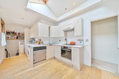 undefined, Belvoir Road, London