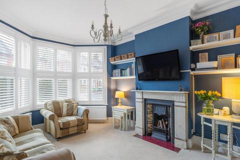 71 Silver Crescent, London, W4 5SF