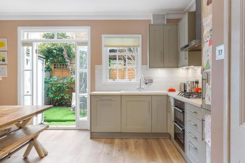 71 Silver Crescent, London, W4 5SF
