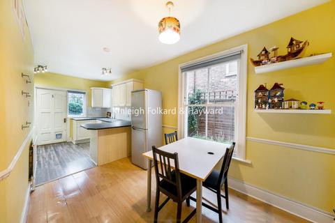 90 Albert Road, Wood Green, London, N22 7AH