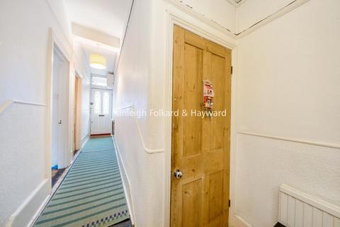 90 Albert Road, Wood Green, London, N22 7AH