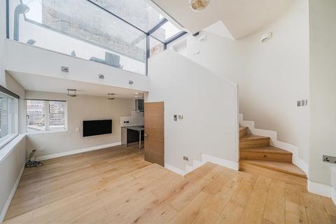 2 bedroom detached house for sale, Wicklow Street, Kings Cross