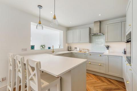 43 Dunster Avenue, Morden, SM4 4LE
