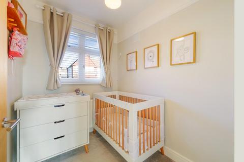 43 Dunster Avenue, Morden, SM4 4LE