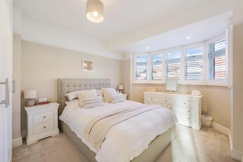43 Dunster Avenue, Morden, SM4 4LE