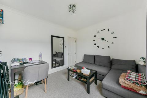 1 bedroom flat for sale, South Lambeth Road, London, SW8