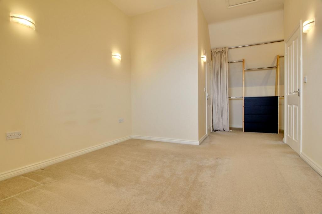 Bedroom 1 - reverse view