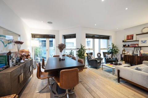 3 bedroom flat for sale, Warner Street, Clerkenwell, London, EC1R