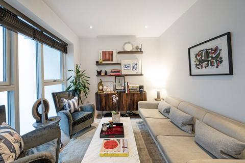 3 bedroom flat for sale, Warner Street, Clerkenwell, London, EC1R