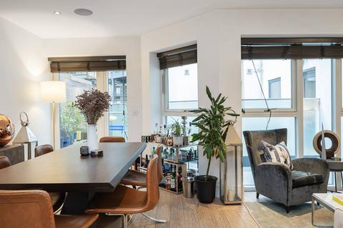 3 bedroom flat for sale, Warner Street, Clerkenwell, London, EC1R