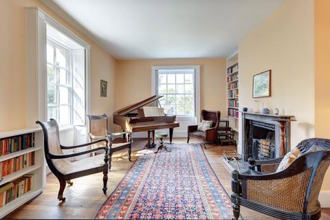 7 bedroom semi-detached house for sale, South End Road, London